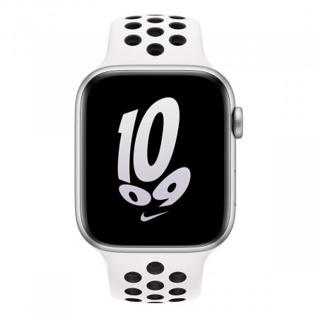Apple Watch Nike SE (2022), 44 мм корпус из алюминия цвета «Silver», ремешок Nike Sport Band размера S/M цвета «Summit White/Black»